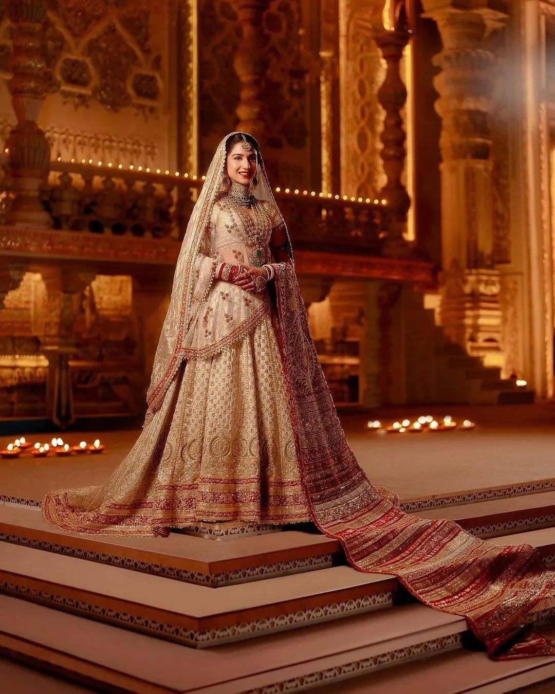 زفاف أنانت أمباني وراديكا ميرشانت الأسطوري ... عروس كالأميرات والمشاهير في مشهد بوليوودي (صور وفيديو)